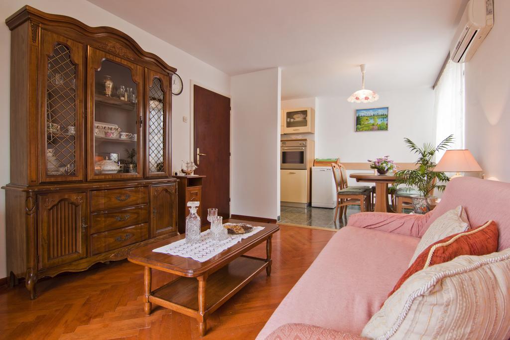 Apartment Tennis Split Pokoj fotografie
